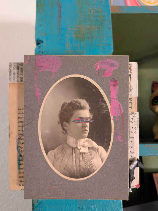 Black Horse - Japanese Newsprint - Comics